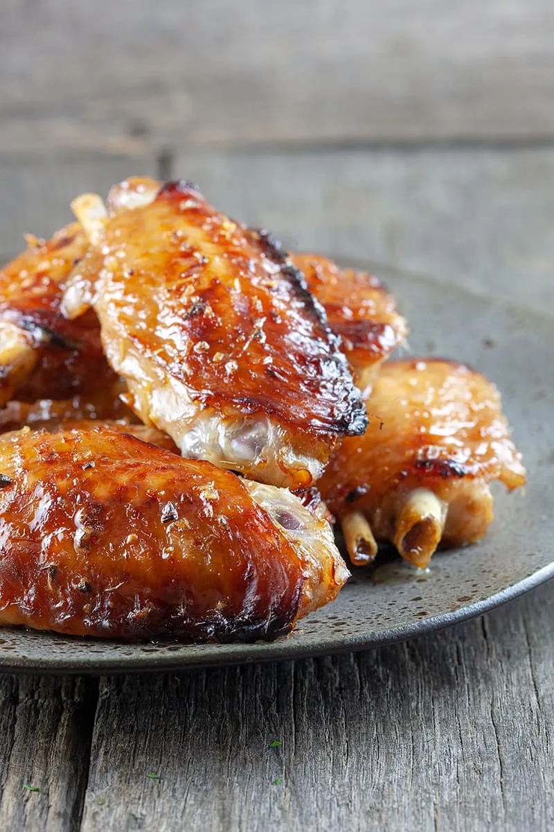 Kalkoenkluifjes met honing en knoflook