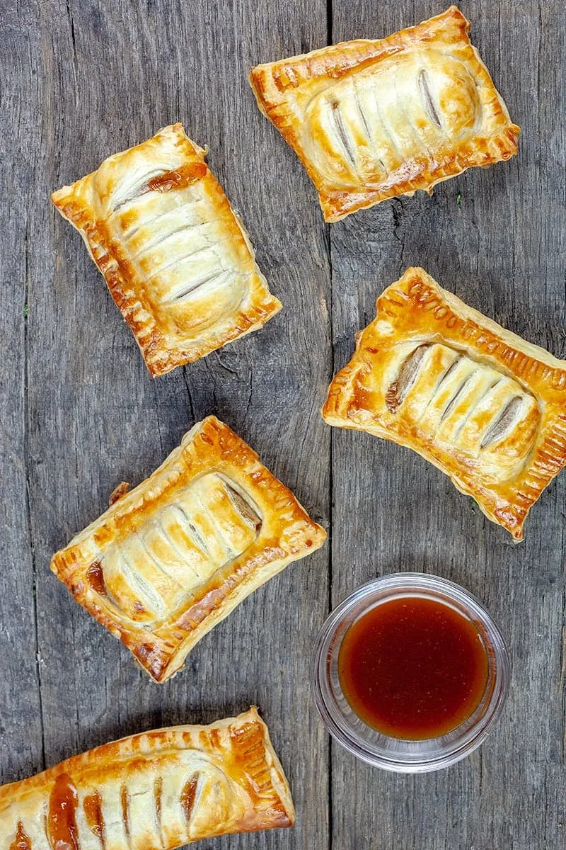 Zelfgemaakte frikandellenbroodjes