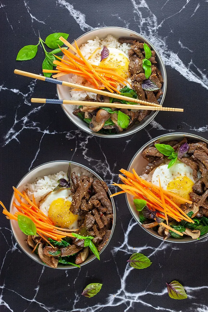 Bibimbap met biefstuk