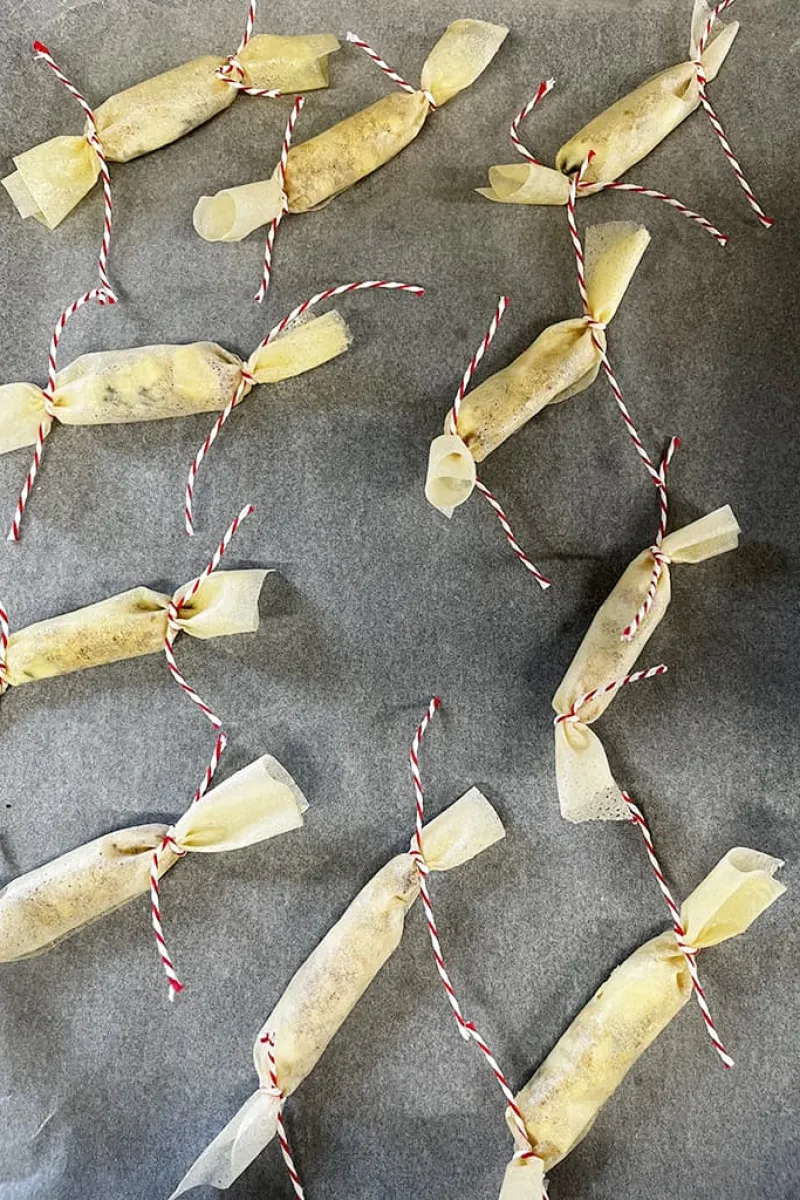 Filodeeg bonbons met kaas en walnoten stap 4 van 4