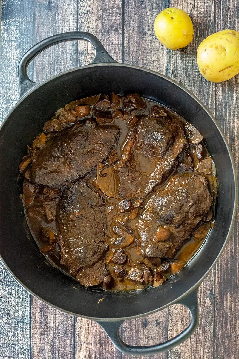 Gestoofde sukadelappen