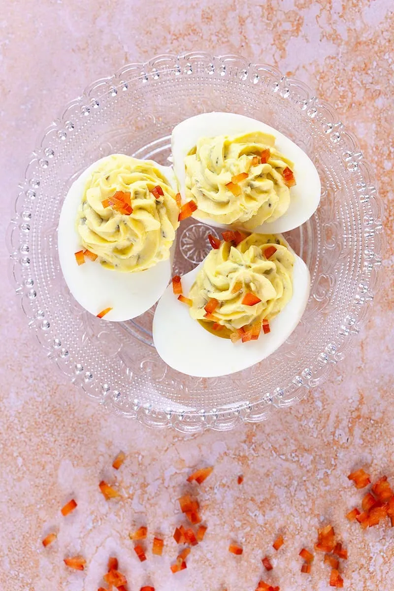 Klassieke gevulde eieren