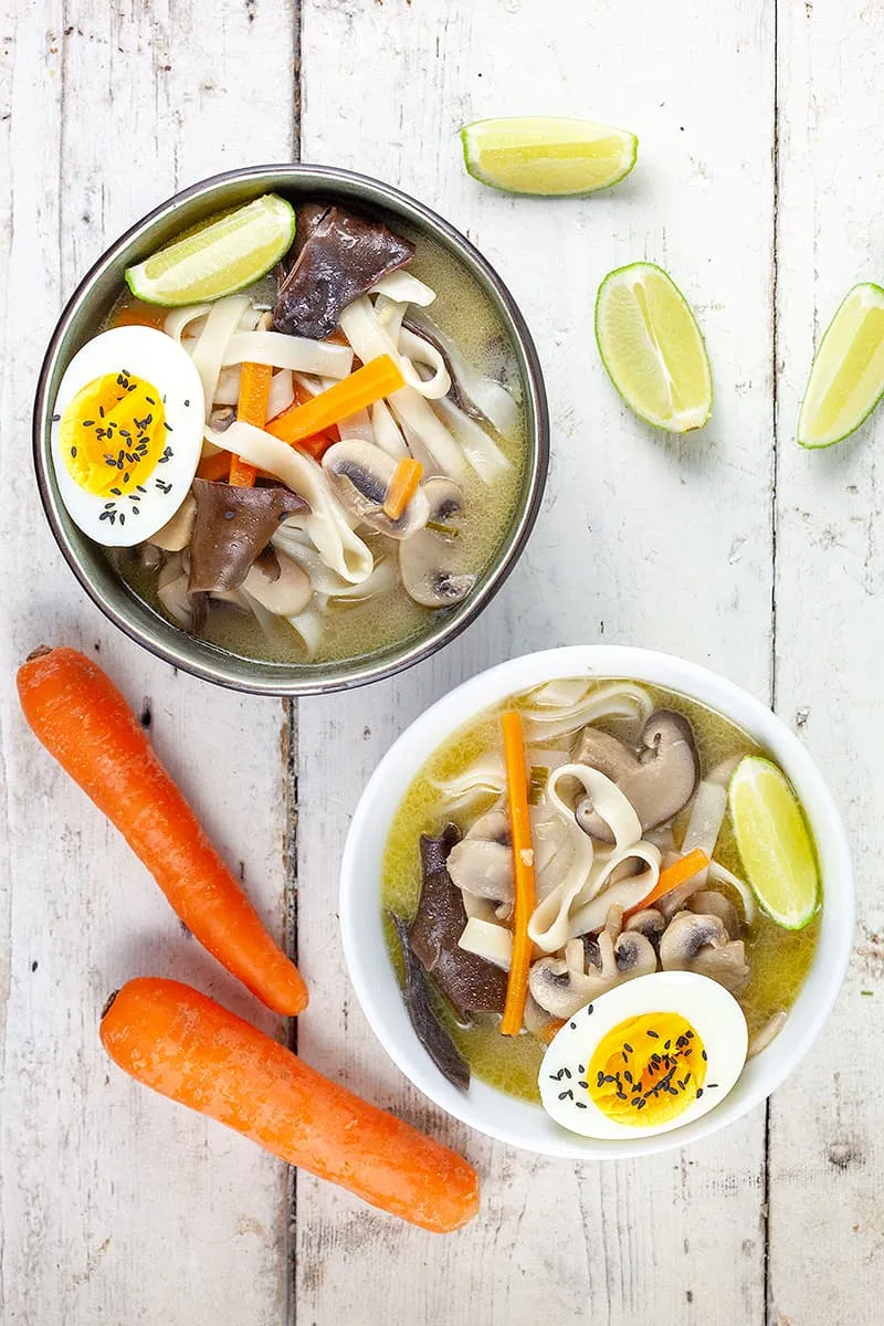 Kokossoep met 3 soorten champignons