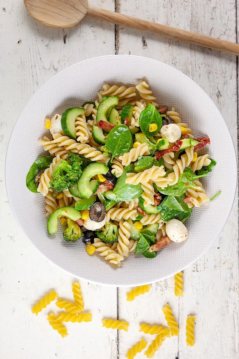 Pastasalade met broccoli