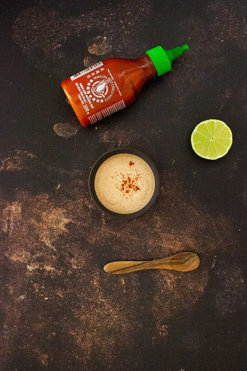 Zelf Sriracha mayonaise maken