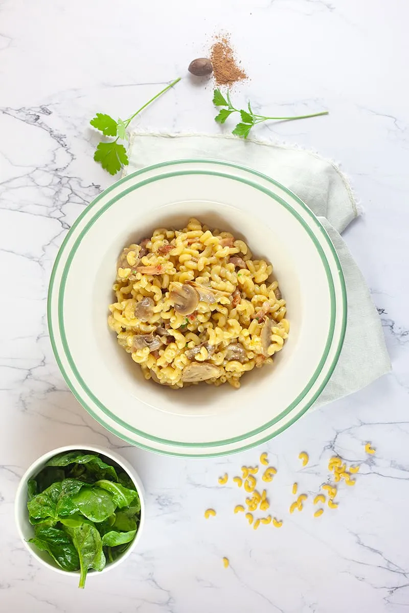 Macaroni carbonara