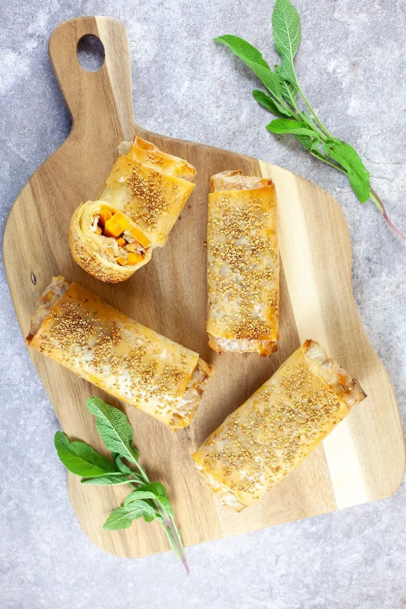 Vegetarische filodeeg pakketjes