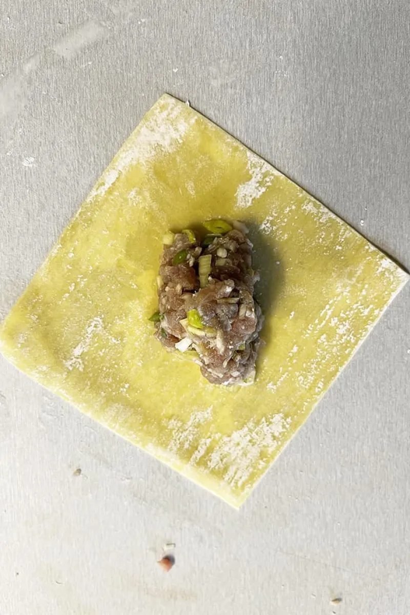 Pangsit goreng vouwen - stap 1