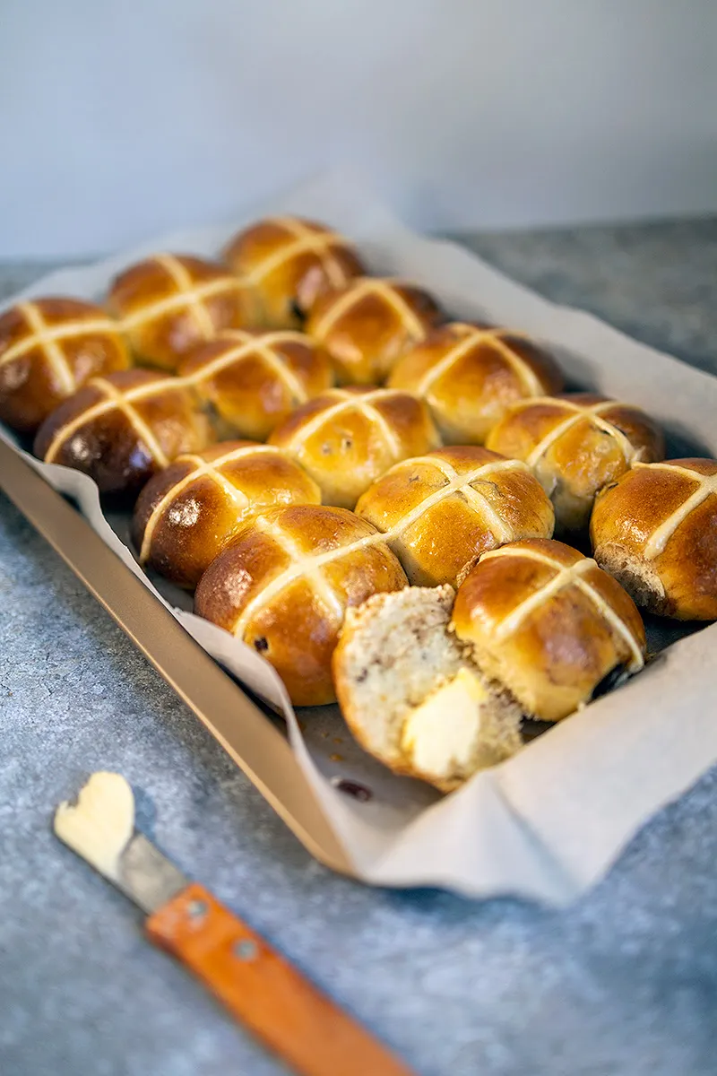 Hot cross buns