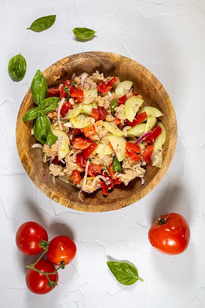 Panzanella (Italiaanse broodsalade)