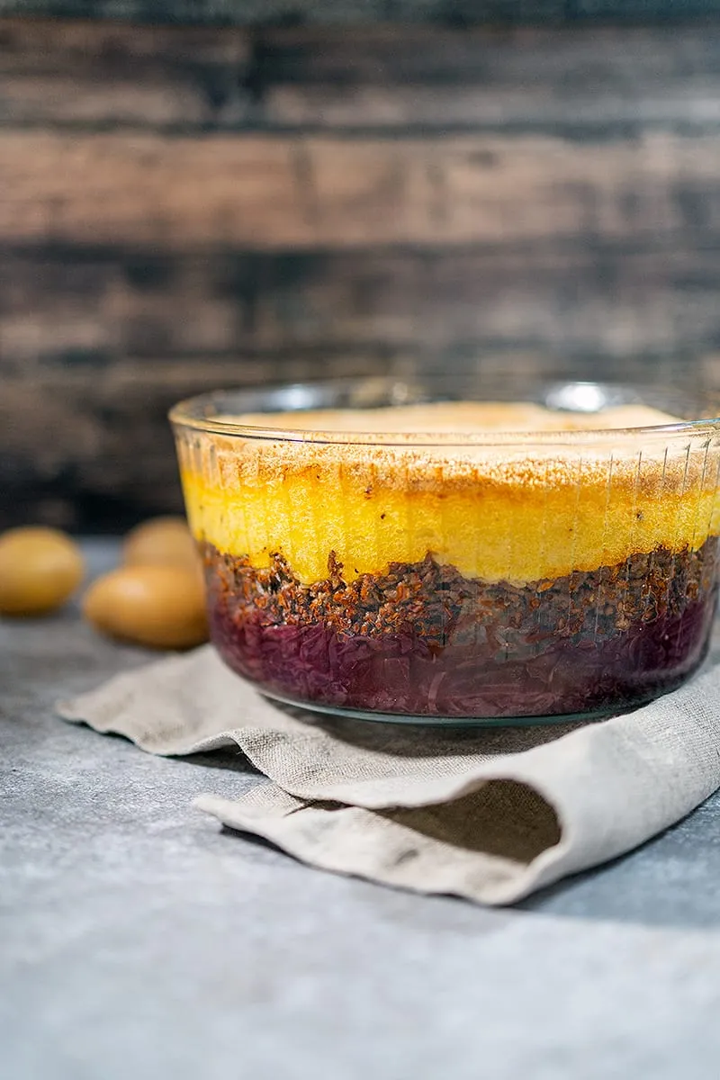 Rode kool ovenschotel met gehakt