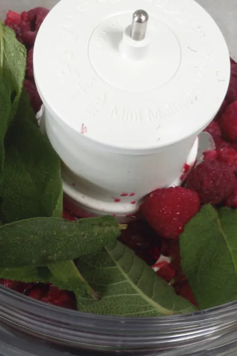 Salie ijs met ovengebakken perzik voorbereiding - stap 1