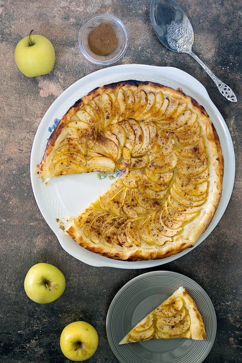 Snelle appeltaart van bladerdeeg