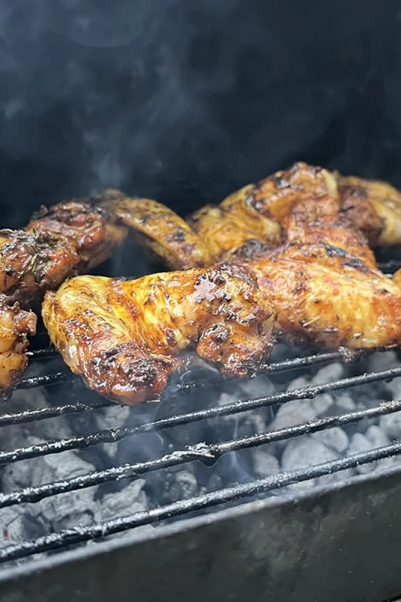 Kipkluifjes op de bbq