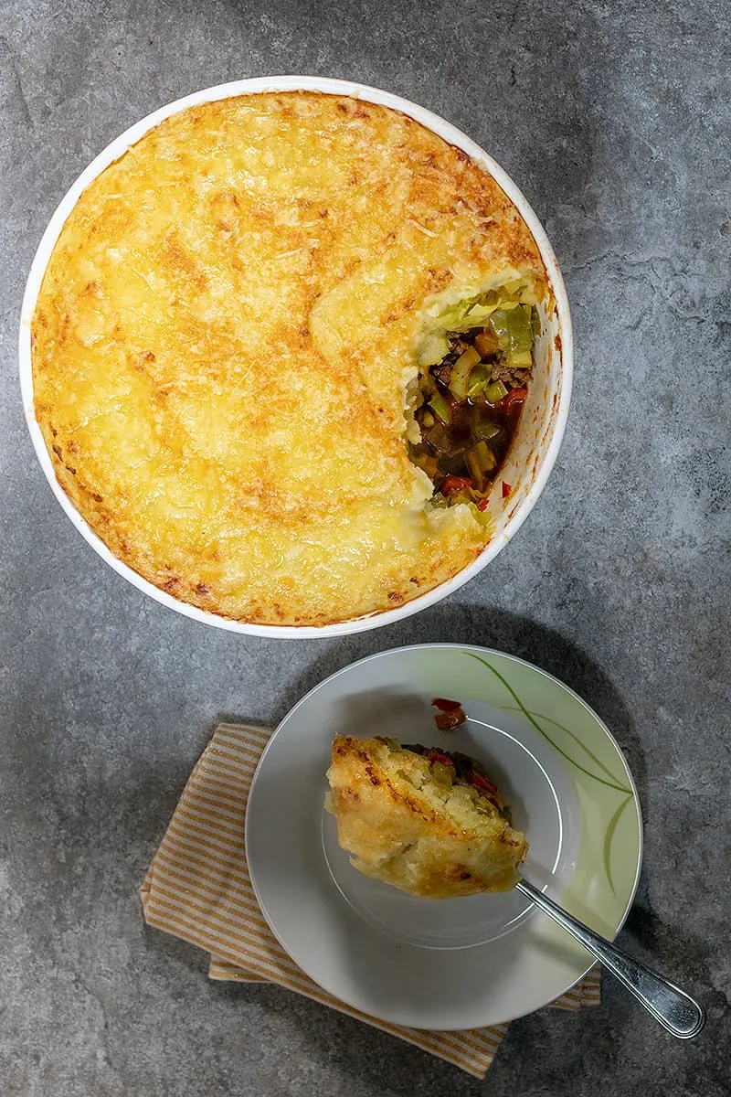 Ovenschotel met prei en gehakt