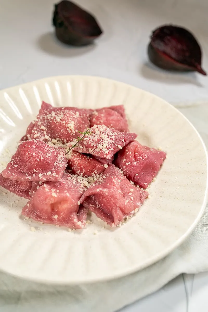Rode bieten ravioli