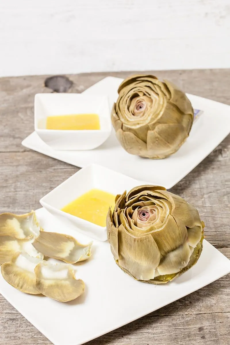 Artisjokken met een sjalot-vinaigrette