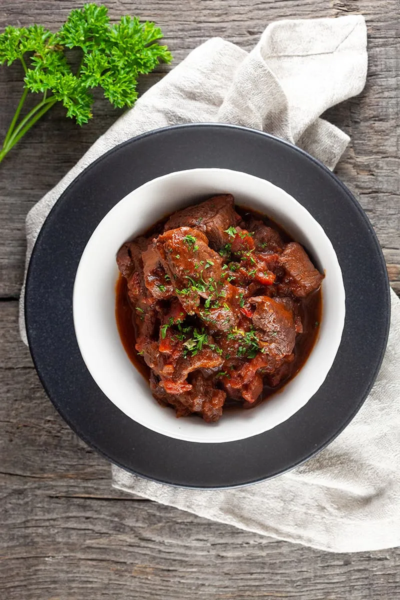 Entrecôte in rode wijnsaus