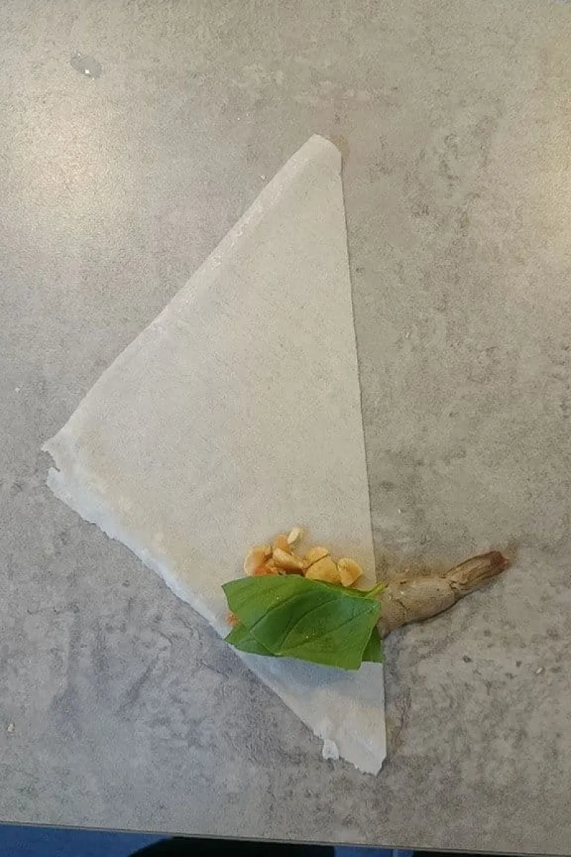 Een Pikante garnalen in een knapperig jasje vouwen