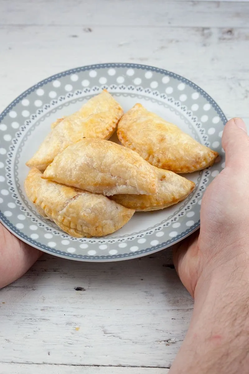 Mini ham en groente bladerdeeg pakketjes