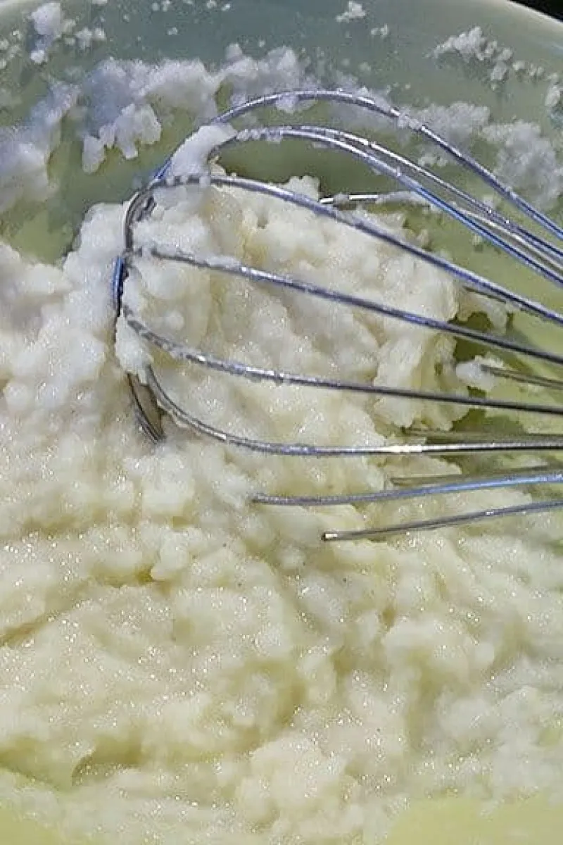 Maismeel en azijn mengsel