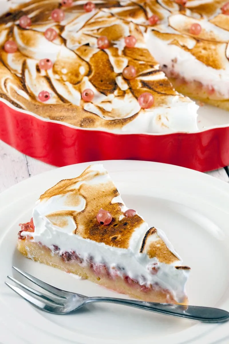 Roze besjes en meringue taart