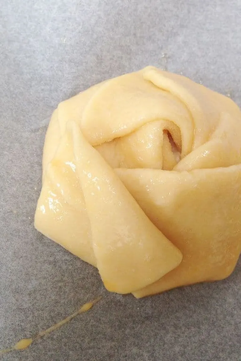 Een dichtgevouwen Branzoaice