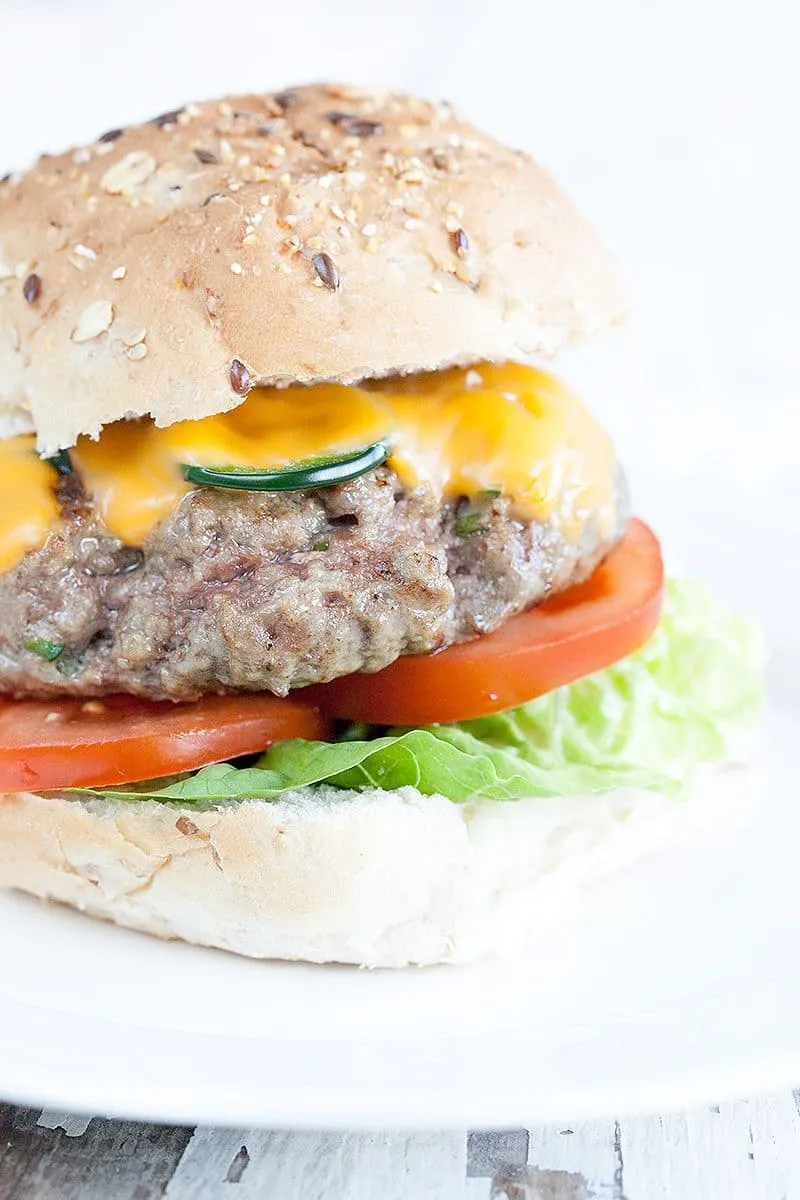 Pittige Jalapeño cheddar burger
