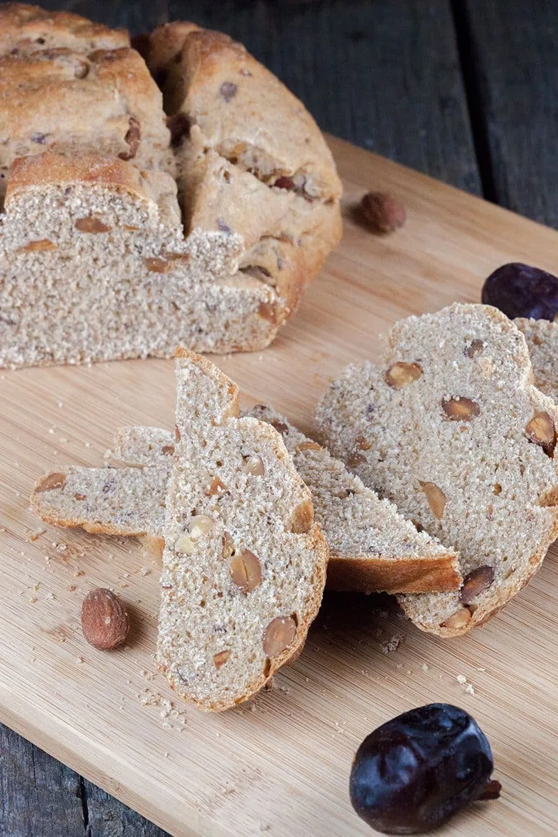 Noten-dadelbrood