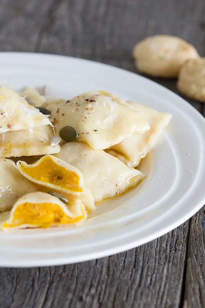 Ravioli met pompoen en amaretti