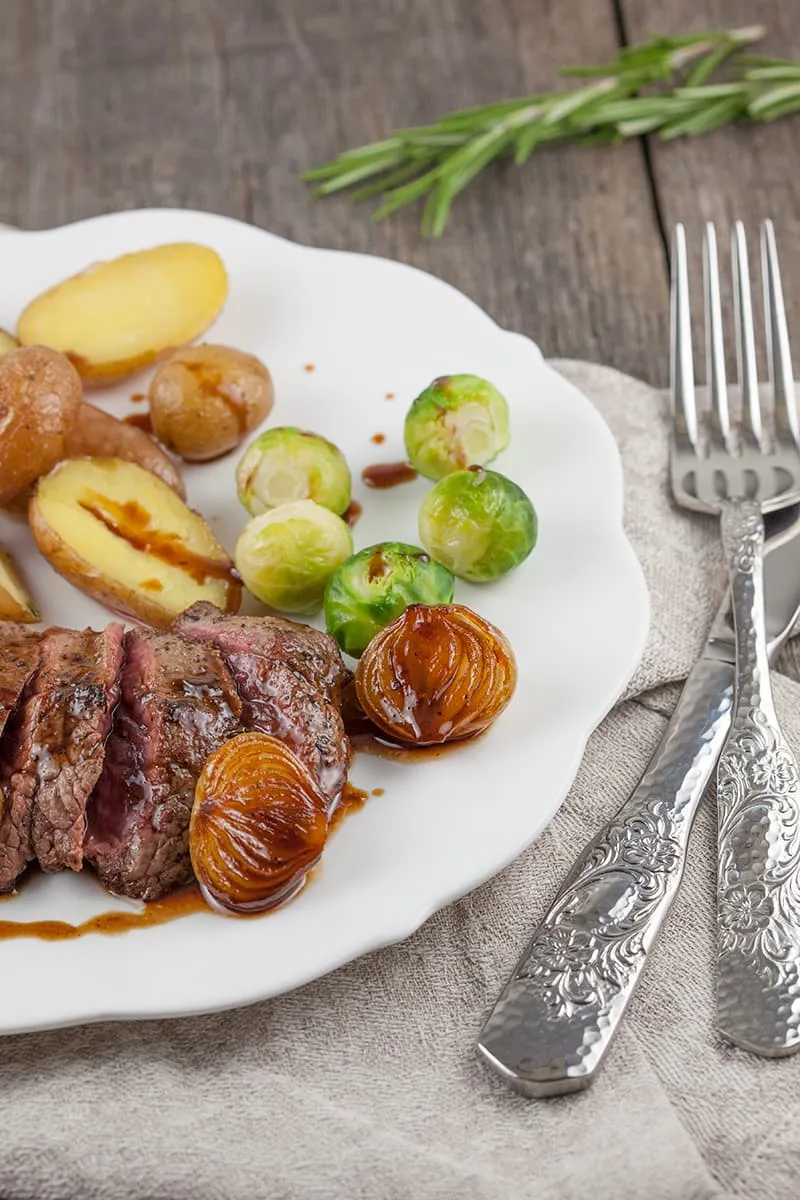 Kangoeroe biefstuk met stroopsaus