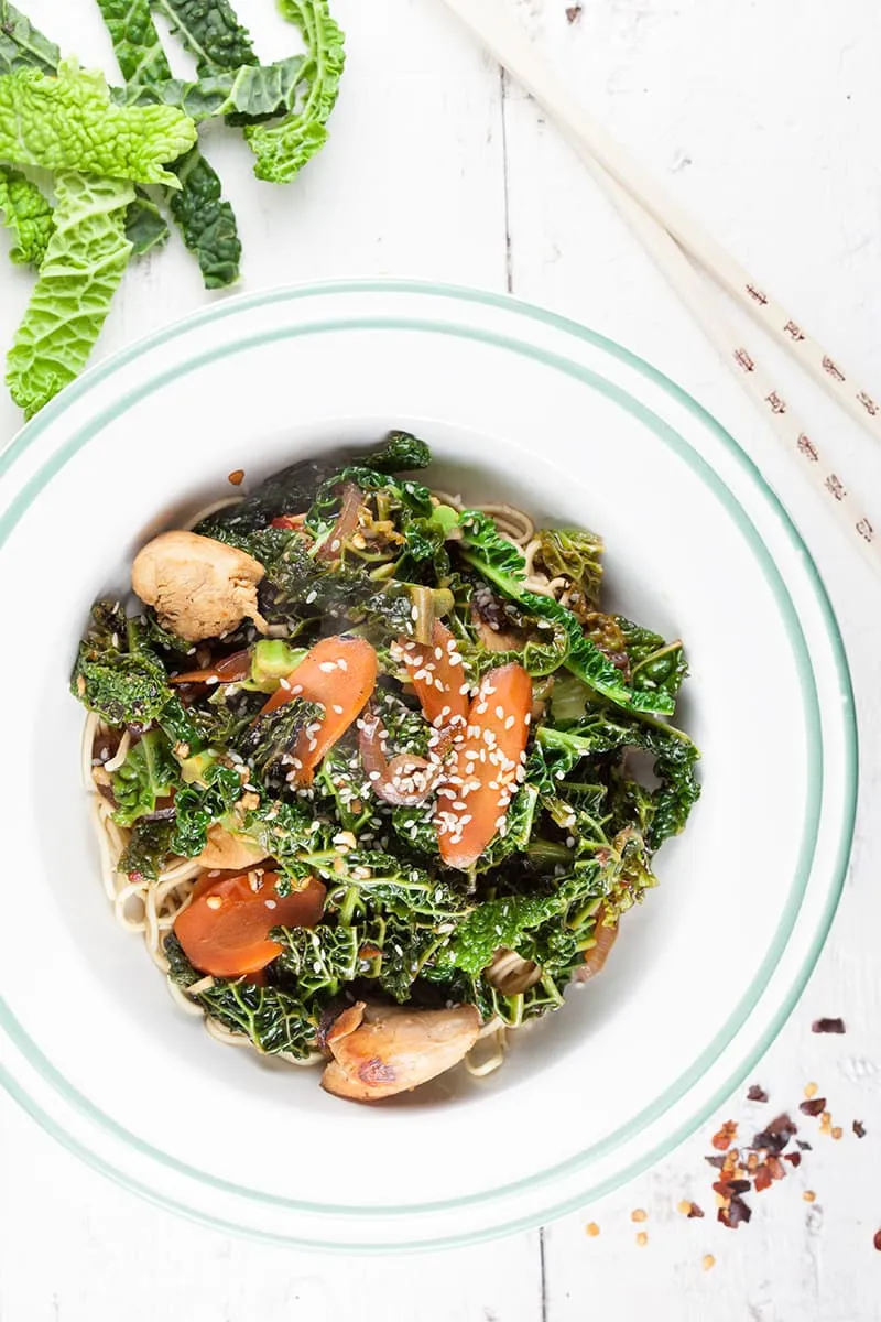 Gewokte savooiekool met kip