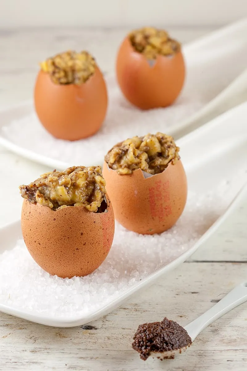 Roerei met zwarte olijven