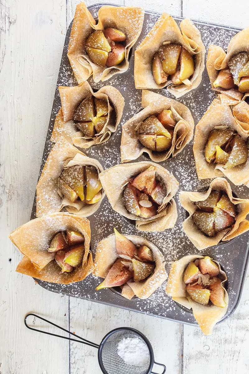 Krokante vijgen gebakjes met kaneel