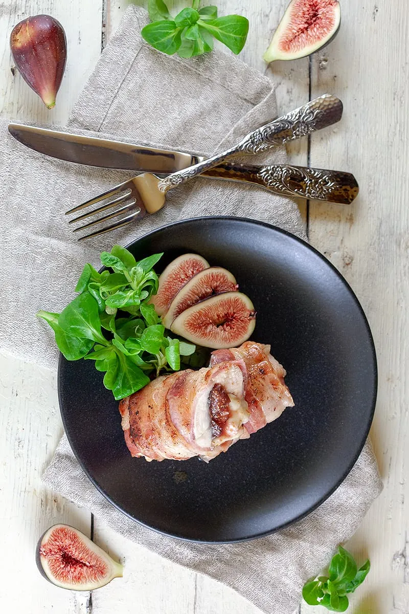 Kip met vijgen en camembert