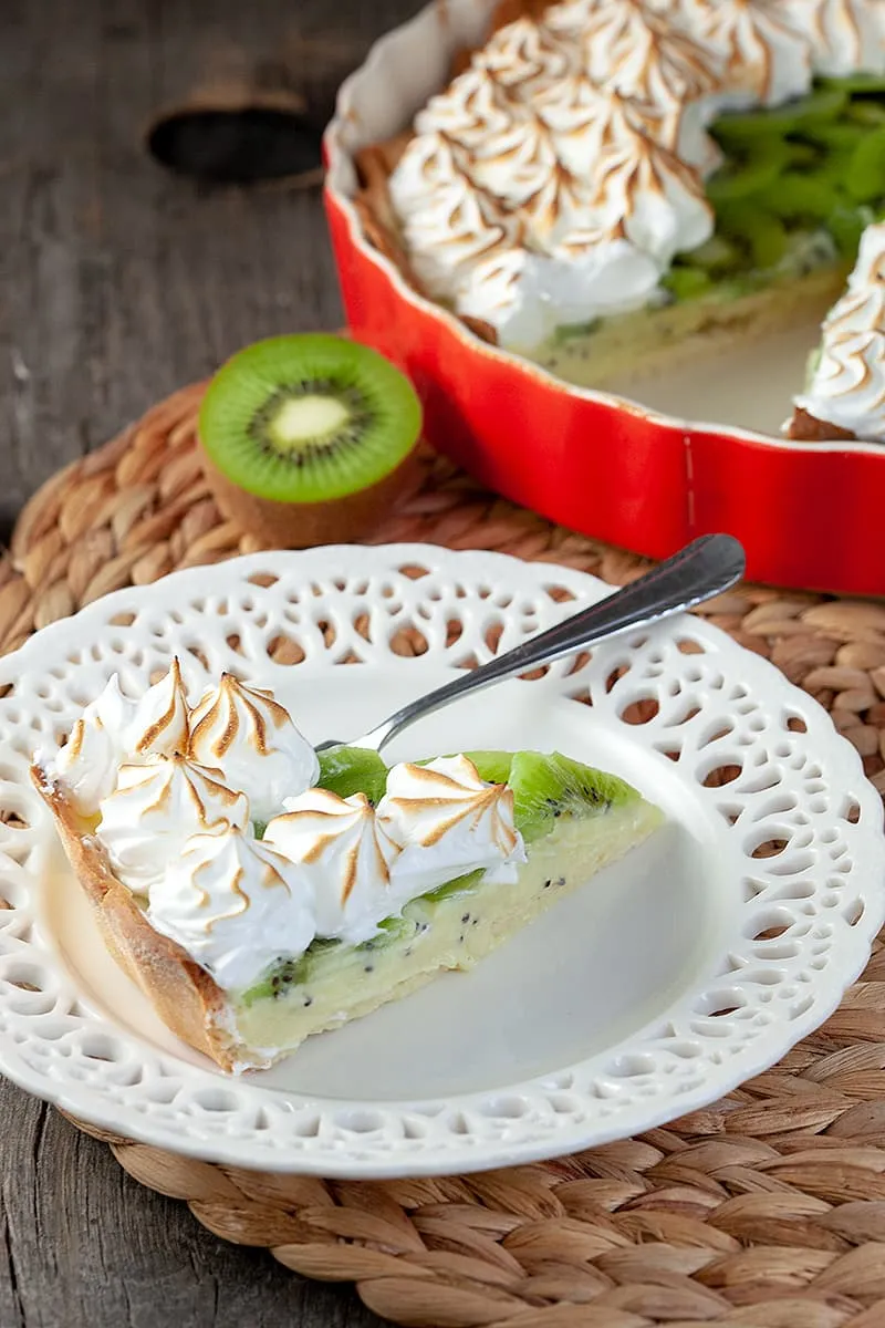 Kiwi meringue taart