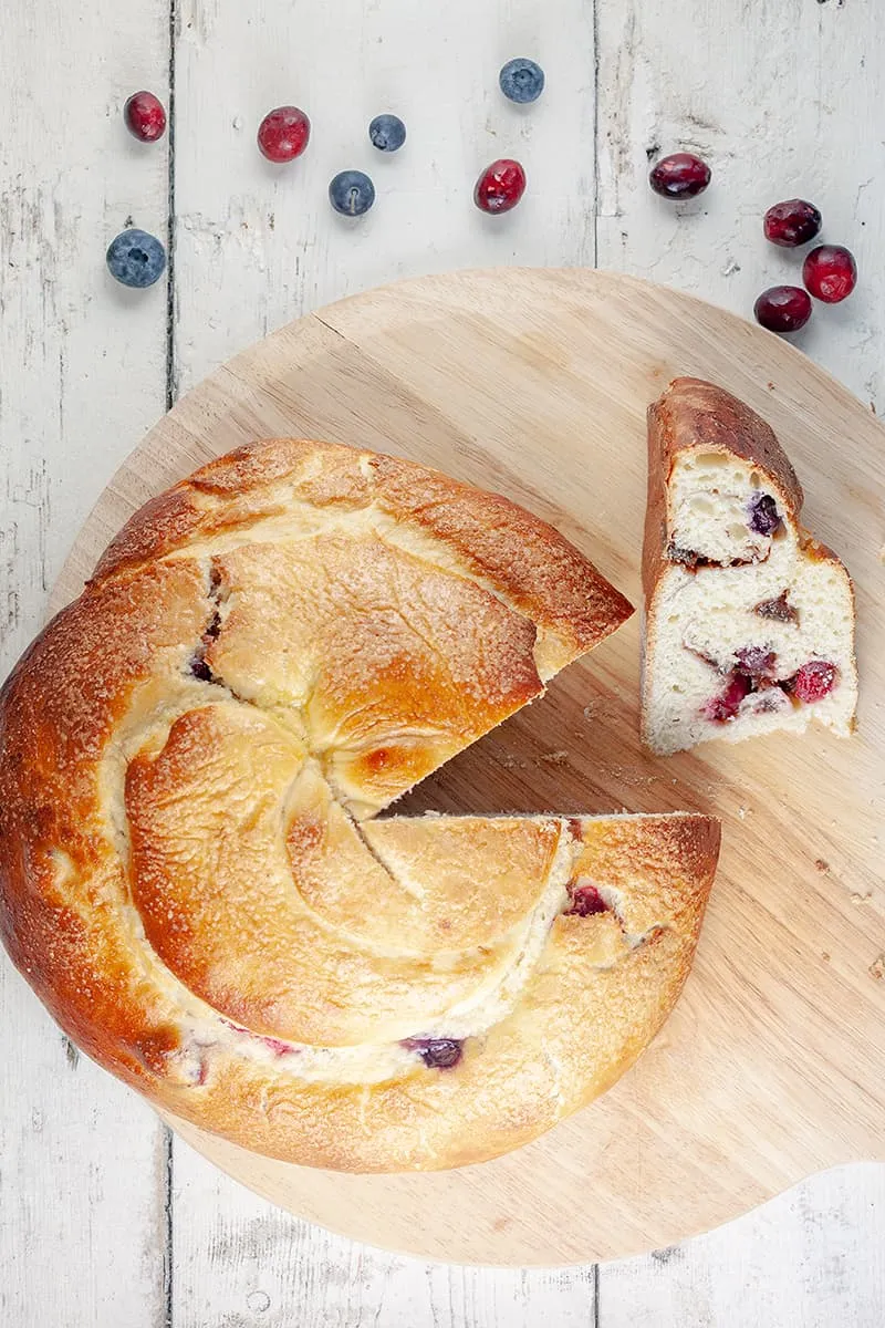 Brioche gevuld met fruit