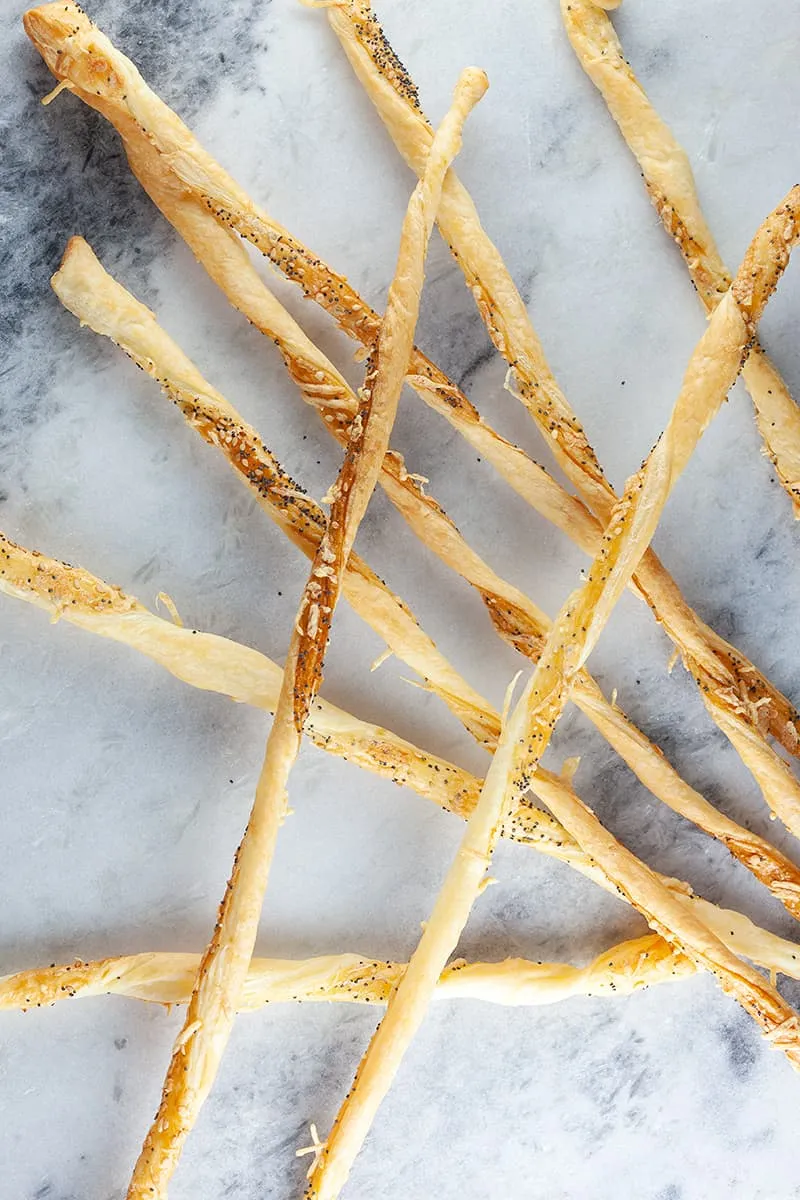 Zelf kaasstengels maken