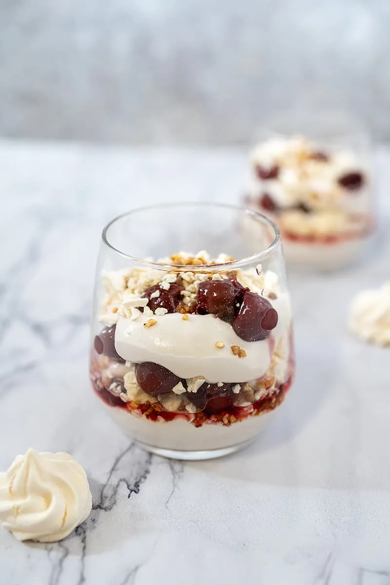 Eton mess met kersen