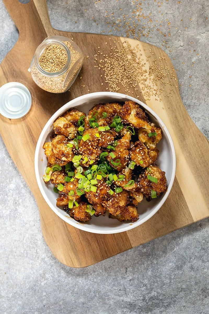 Gefrituurde sticky bloemkool