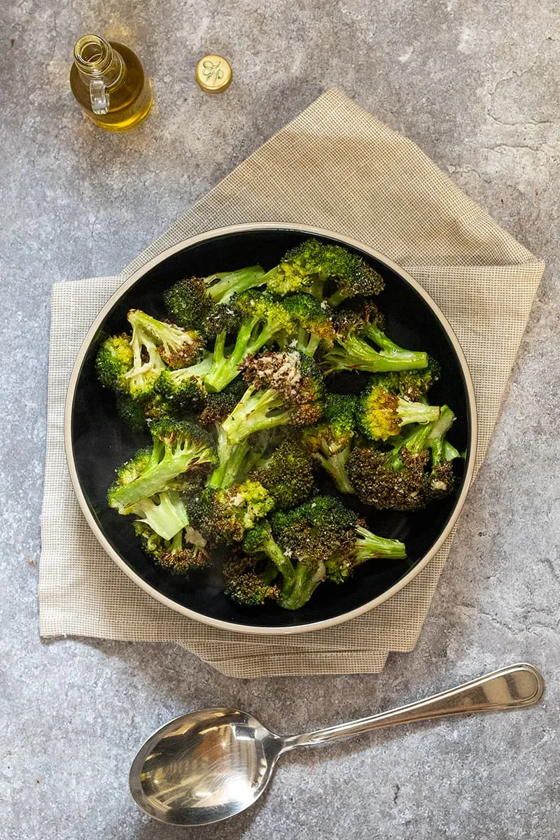 Geroosterde broccoli uit de airfryer (of oven)