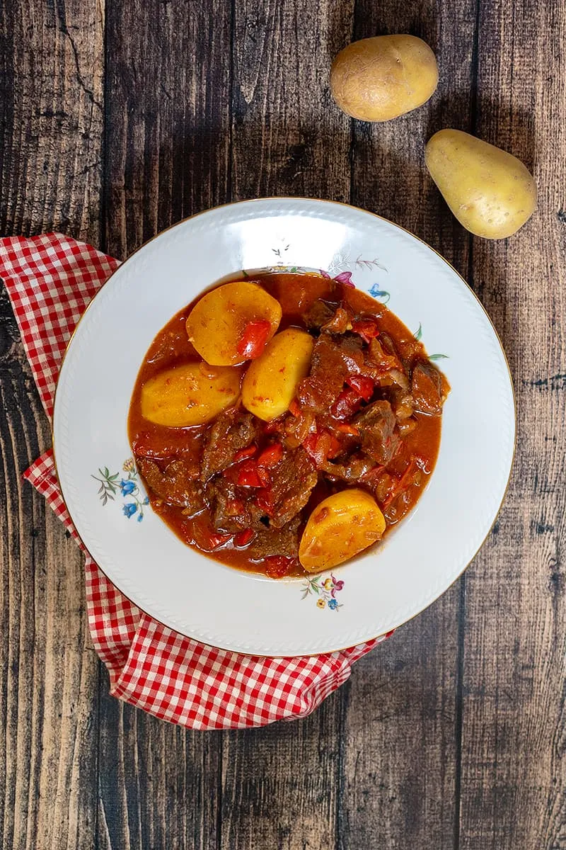 Goulash met rundvlees - kruidig stoofvlees
