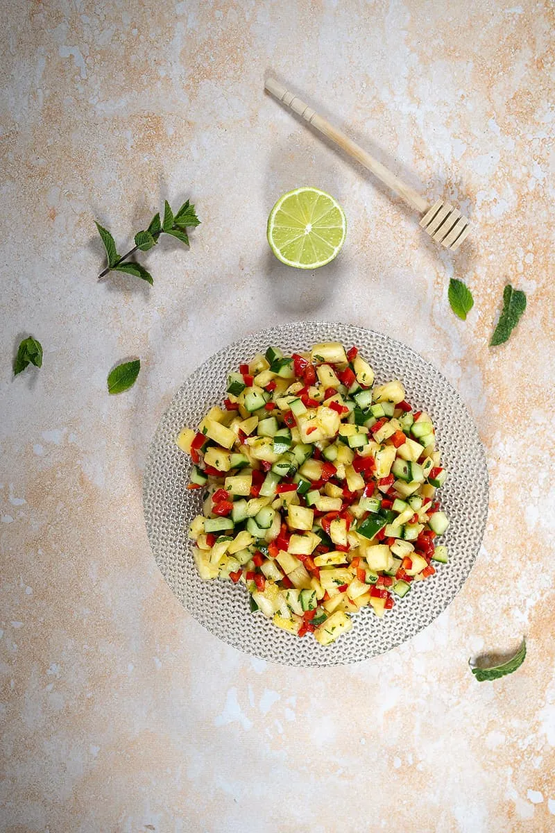 Komkommer-ananas salade