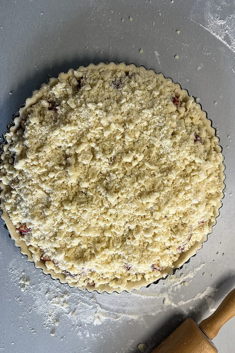 Pruimenvlaai met kruimels