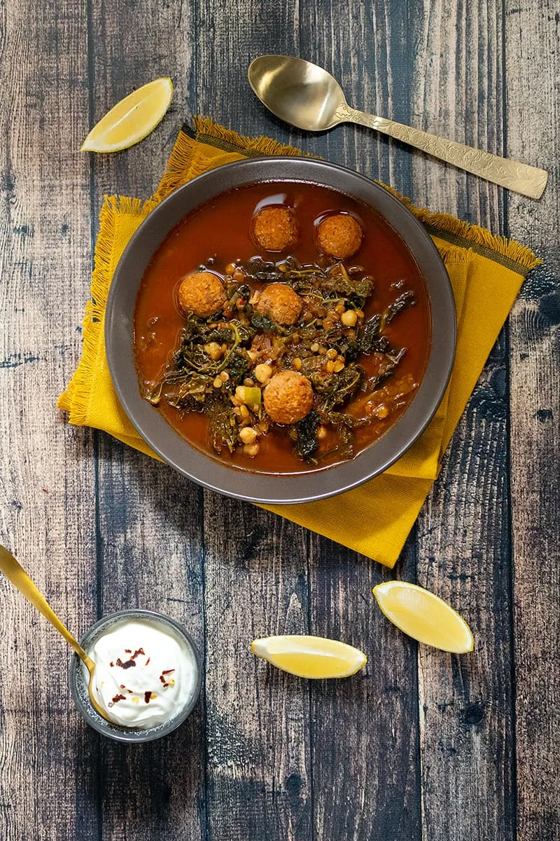 Turkse soep met gehaktballetjes