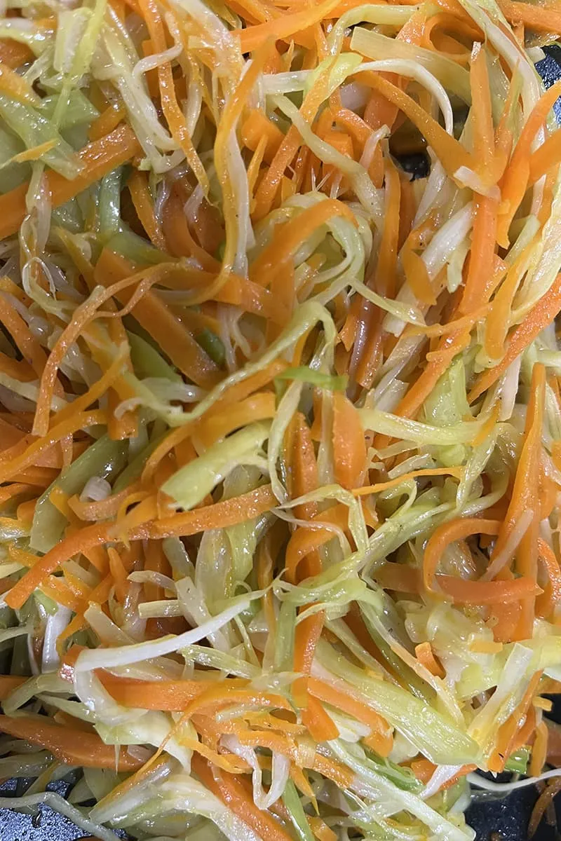 Vegetarische kerst pasteitjes met prei en geitenkaas voorbereiding - stap 1