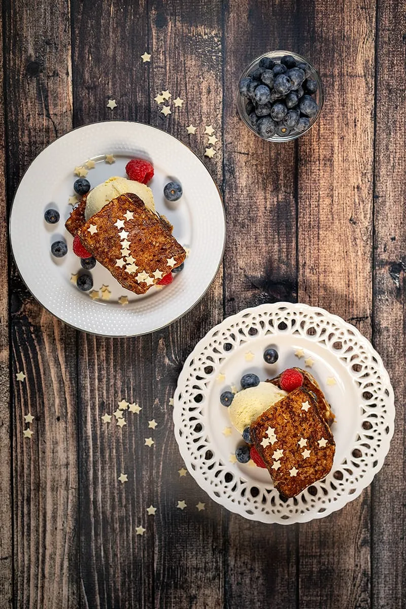 Wentelteefjes van ontbijtkoek - heerlijk met roomijs