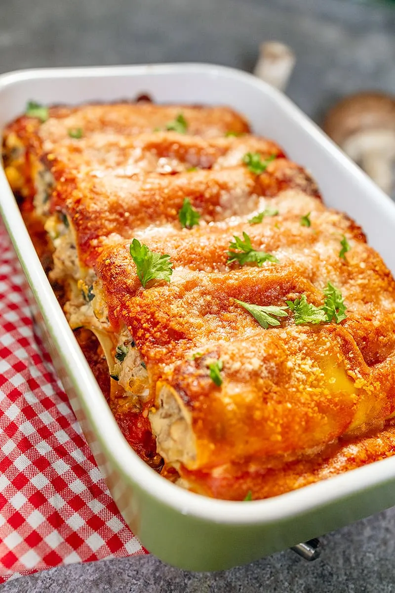 Cannelloni met geitenkaas en courgette - vegetarische gevulde pasta