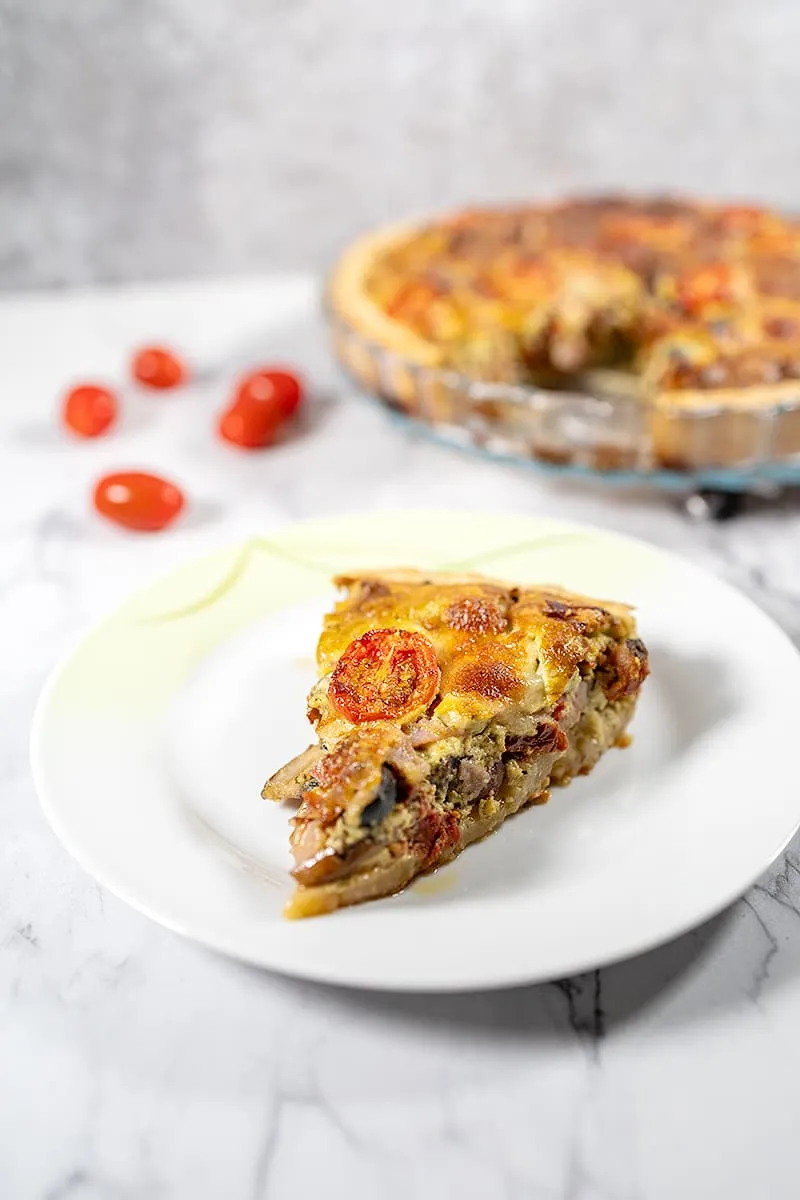 Italiaanse quiche met pesto en mozzarella