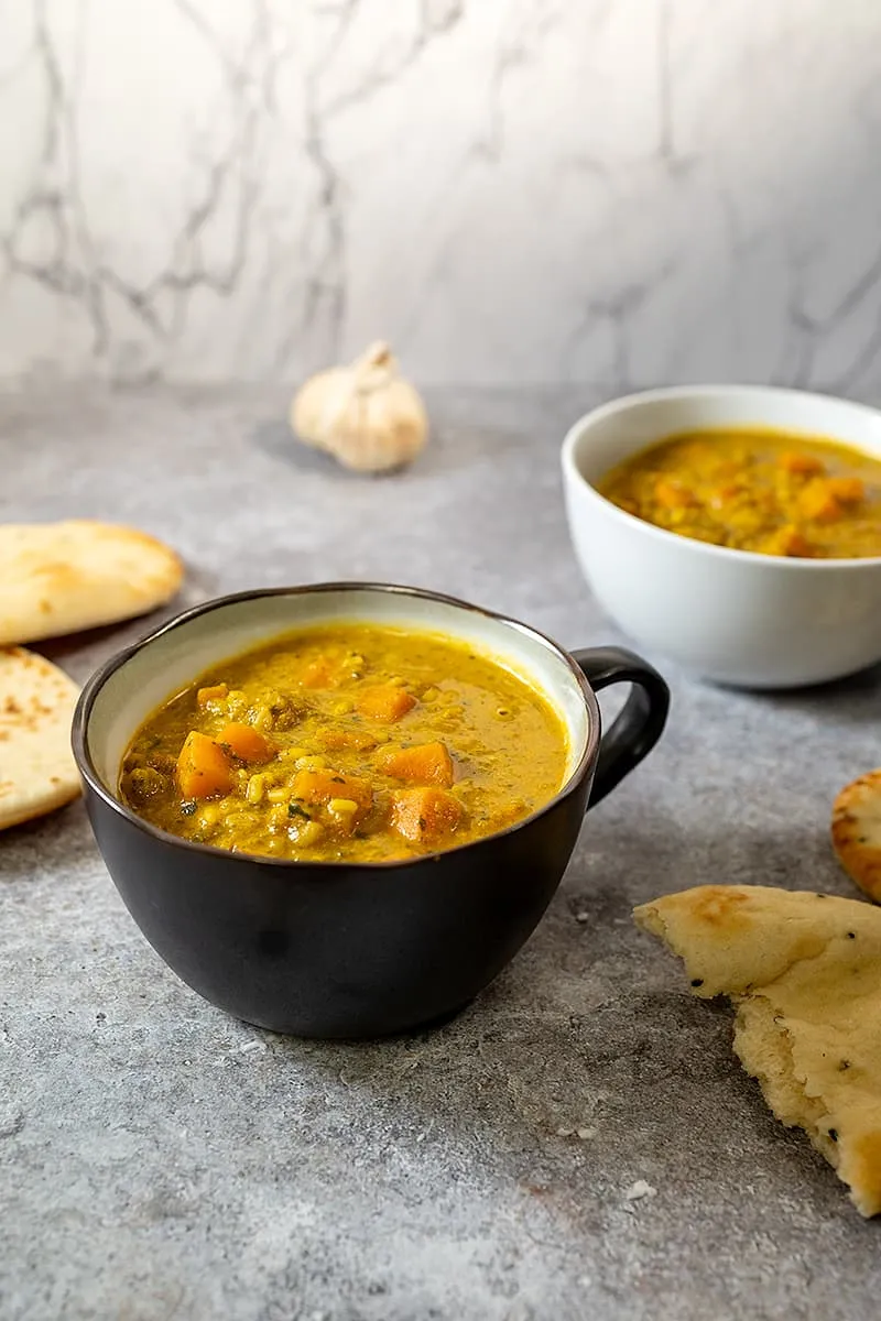 Mungbonensoep - met zoete aardappel en spinazie